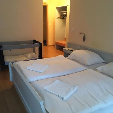 Foter Panzio Gæstehus 3*