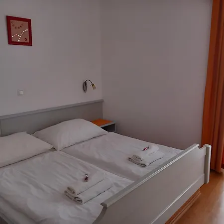 Foter Panzio 3* Baja