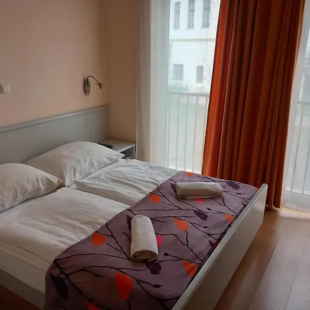 Foter Panzio Gæstehus Baja