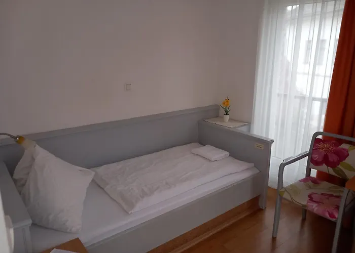 Foter Panzio Baja