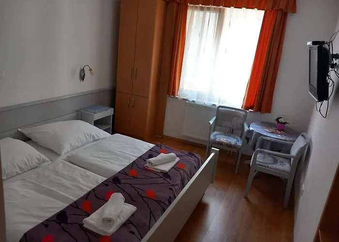 Foter Panzio Pensionat 3*